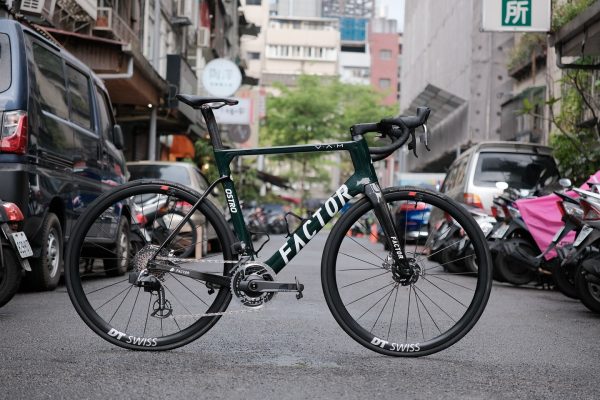 精品 晶華 FACTOR OSTRA VAM 綠