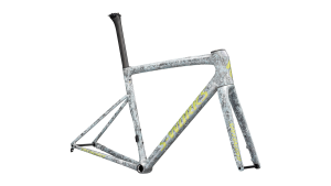 TARMAC SL8 SW FRMSET  Gloss Satin Liquid Silver / Multi-Color Dry Impasto / Gloss Team Yellow Tint - Image 3