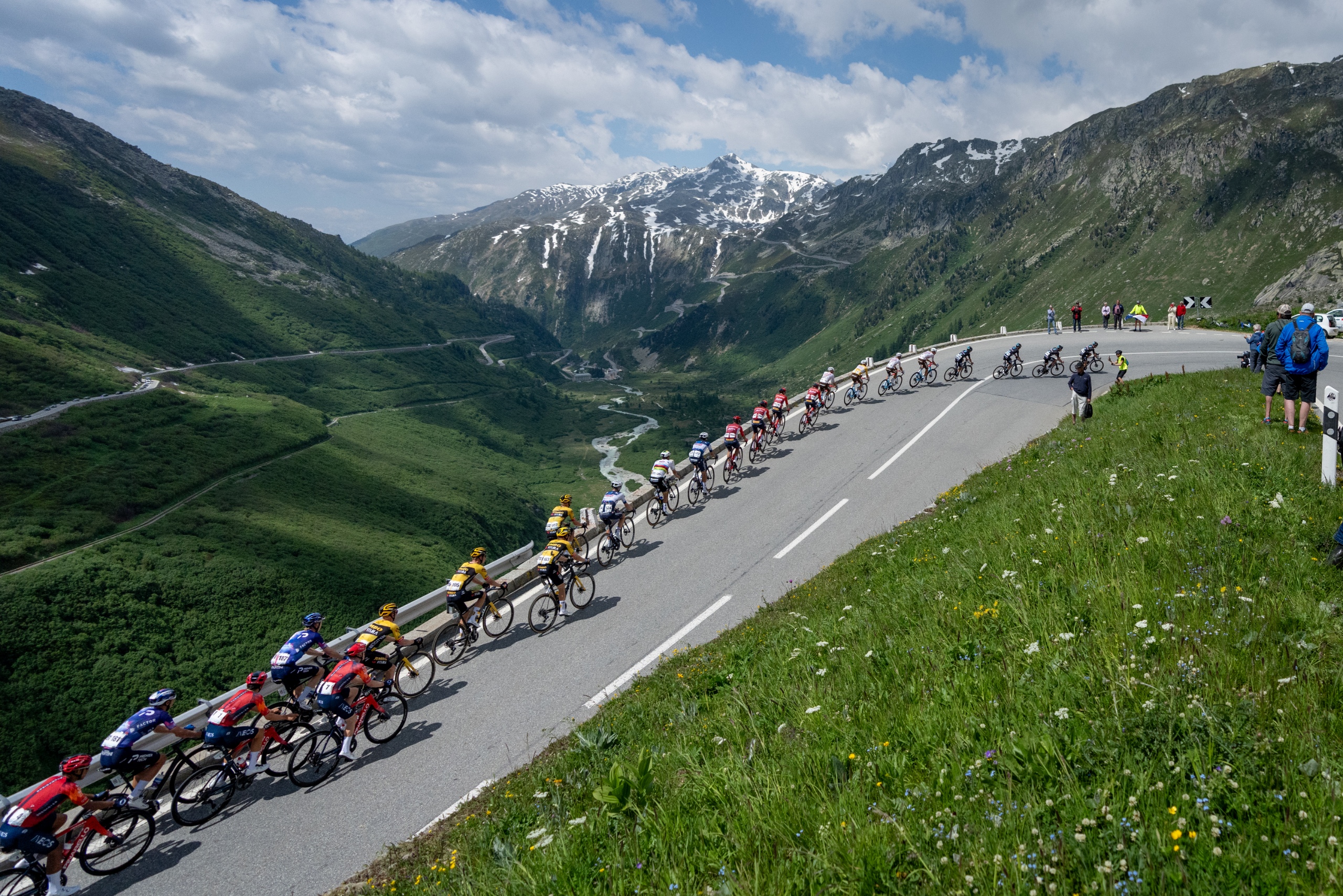 Official Tour de Suisse social feed: #tourdesuisse source image for YOYO bicycle industry report