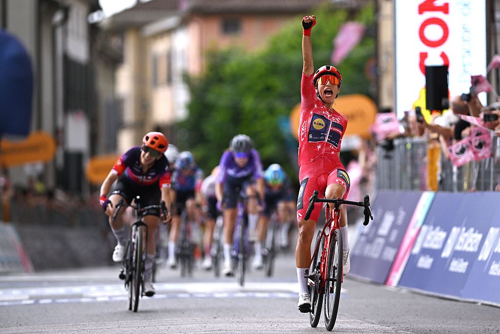 cyclingnews giro stage6 track skills source image for YOYO bicycle industry report