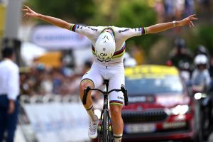 Cyclingnews Stage 6 Pogačar GC baseline before sprint stages source image for YOYO bicycle industry report
