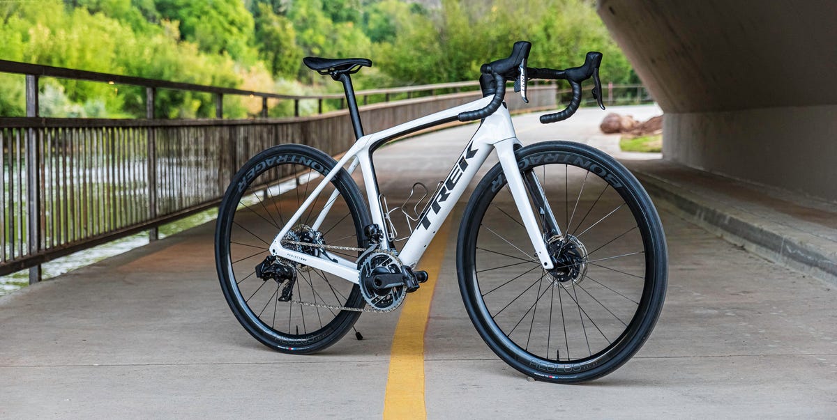 Bicycling Trek Domane Gen 4 background source image for YOYO bicycle industry report