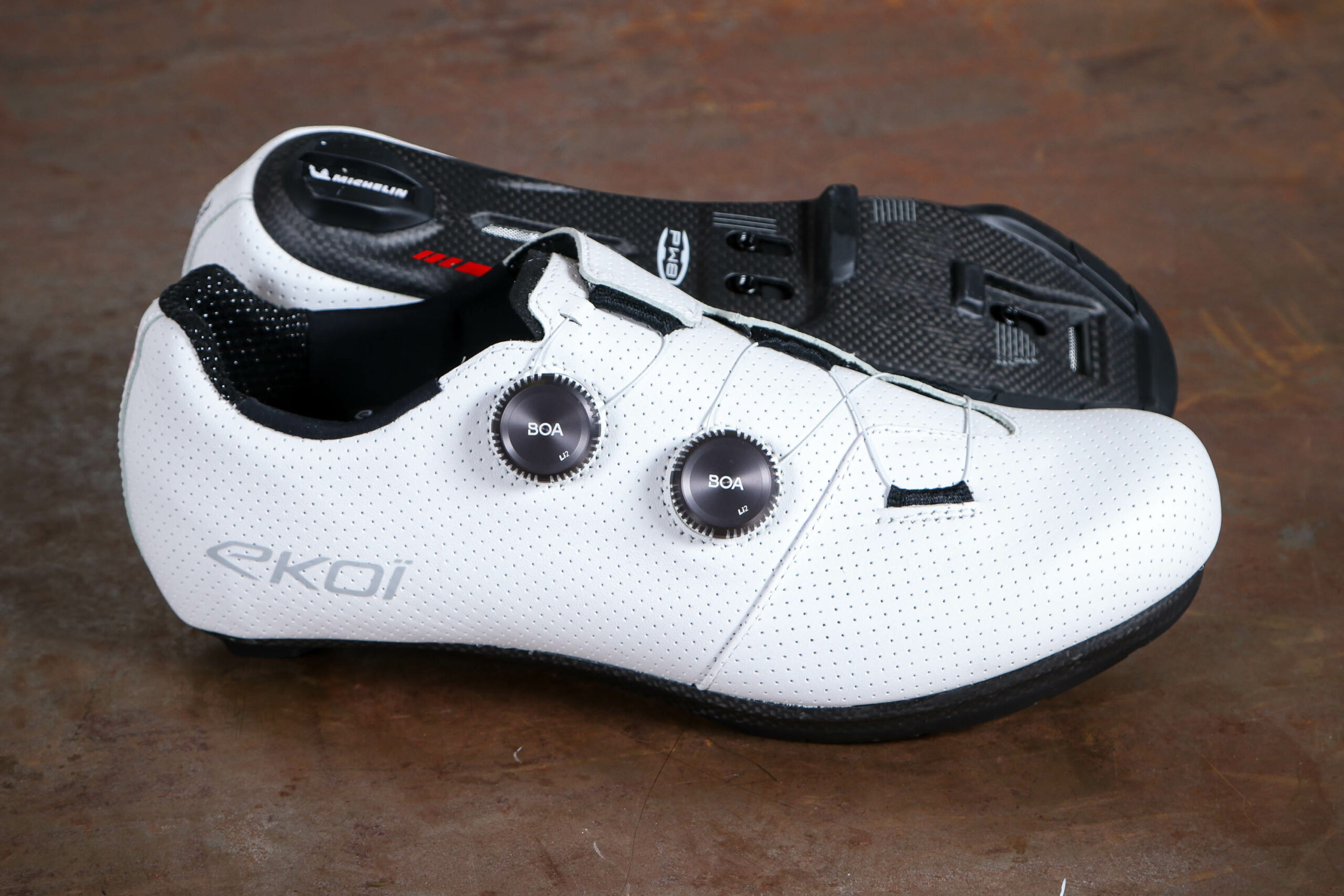 PW8 C12 皮革鞋與鞋底實拍（攝影 Farrelly Atkinson；Road.cc） source image for YOYO bicycle industry report