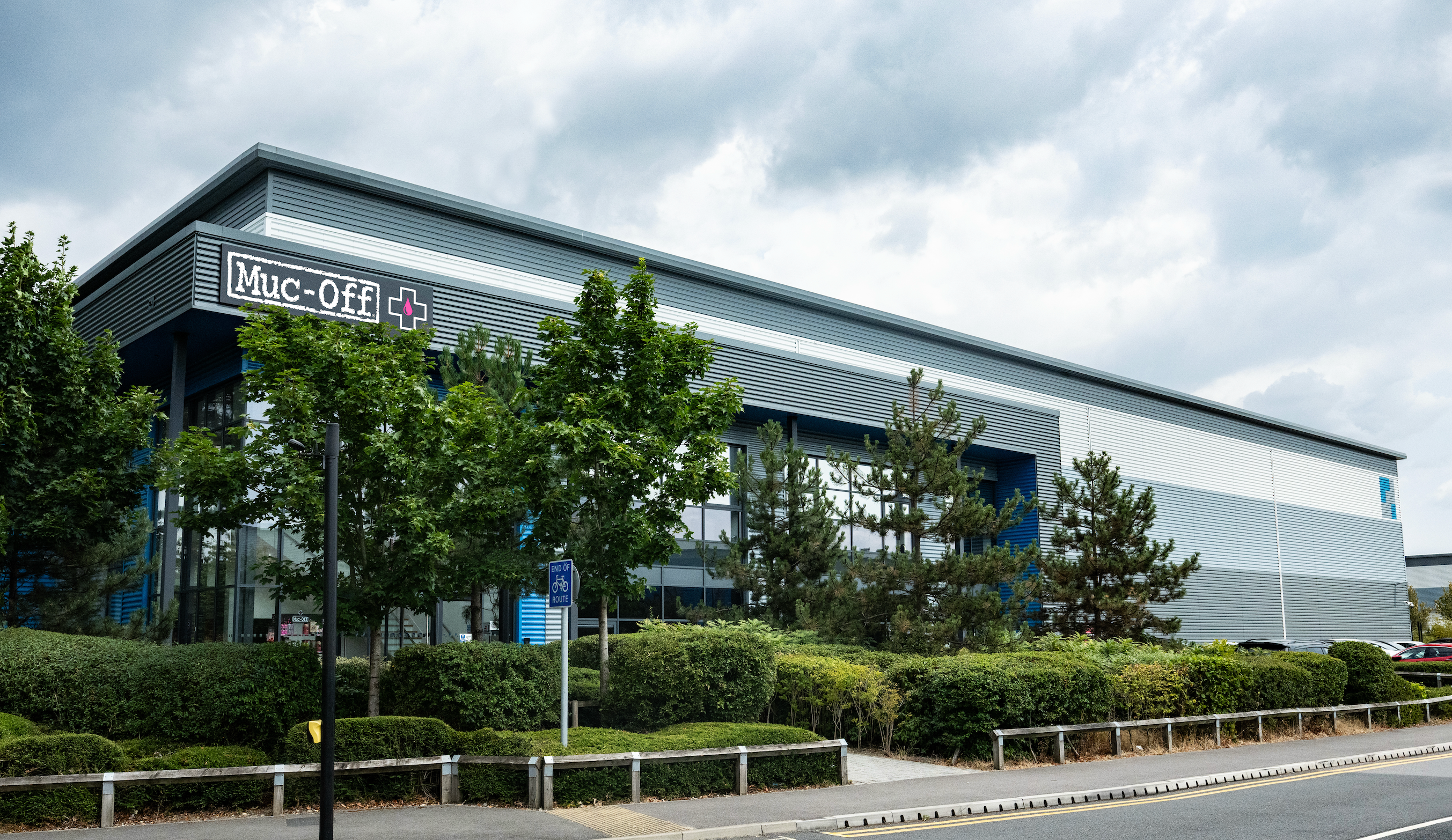 Muc-Off 英美生產與倉儲擴充公告配圖（圖片來源：Muc-Off） source image for YOYO bicycle industry report