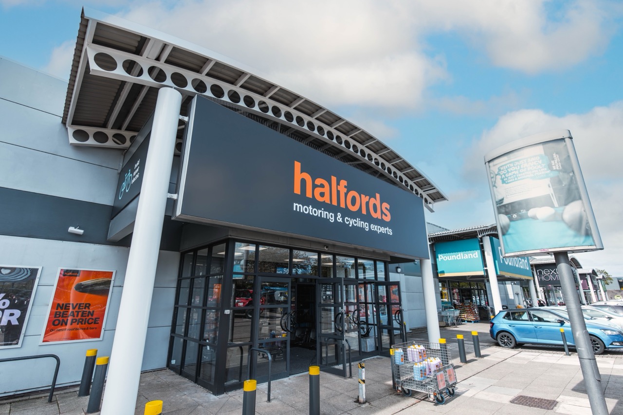 Halfords 英國零售店資料照片（示意圖；圖片來源：365 Retail） source image for YOYO bicycle industry report